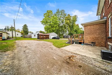 405 Harbor St, Conneaut, OH 44030 photo 33