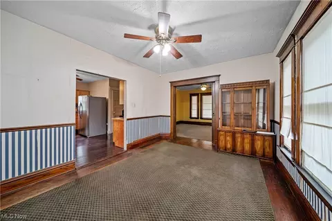 405 Harbor St, Conneaut, OH 44030 photo 8