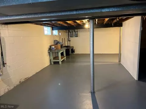 920 E 216th St, Euclid, OH 44119 photo 9