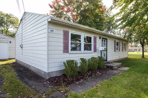 369 Dehoff Dr, Austintown, OH 44515