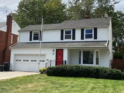 1244 Brainard Rd, Lyndhurst, OH 44124