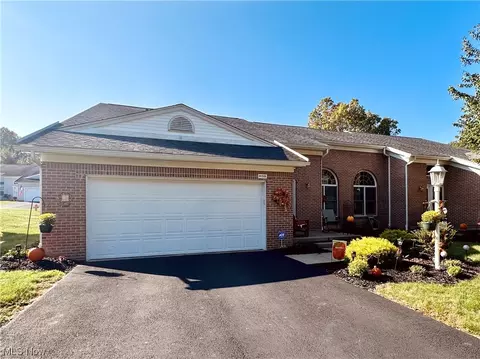 1431 Shaw Rd #B, Niles, OH 44446