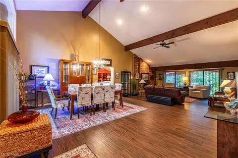 451 Honeysuckle Path, Aurora, OH 44202 photo 6