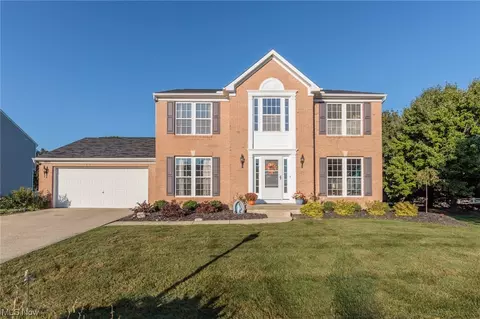 38699 Misty Meadow Trl, North Ridgeville, OH 44039