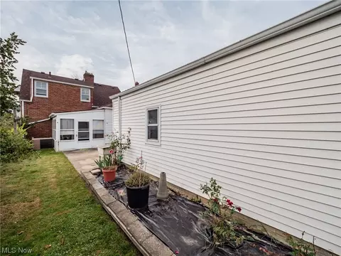 19431 Ormiston Ave, Euclid, OH 44119 photo 27