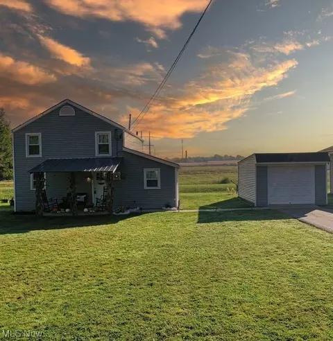 10041 Aldridge Dr, Columbia Station, OH 44028