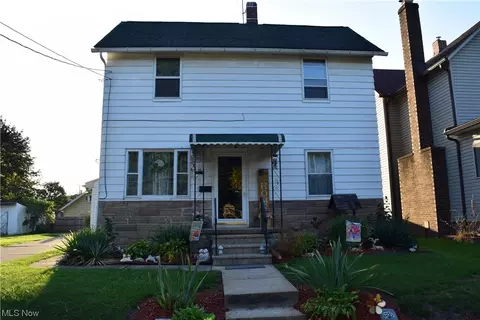80 16th St NW, Barberton, OH 44203