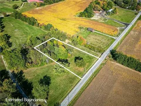 Prairie College Street Sw, Canton, OH 44706