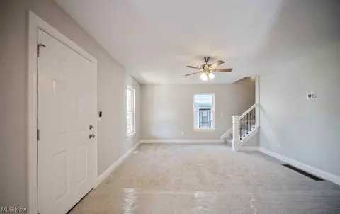 5165 Clement Ave, Maple Heights, OH 44137 photo 3