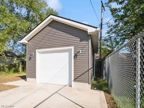 5165 Clement Ave, Maple Heights, OH 44137 photo 19