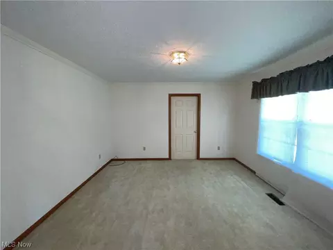 154 Bentley Dr #27, Elyria, OH 44035 photo 6