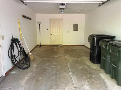 154 Bentley Dr #27, Elyria, OH 44035 photo 25