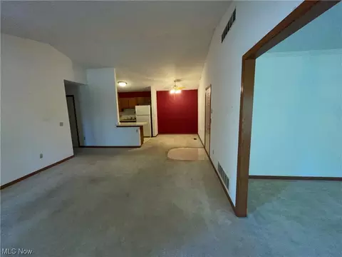 154 Bentley Dr #27, Elyria, OH 44035 photo 10