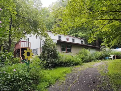 10236 Soehnlen Rd NW, Beach City, OH 44608