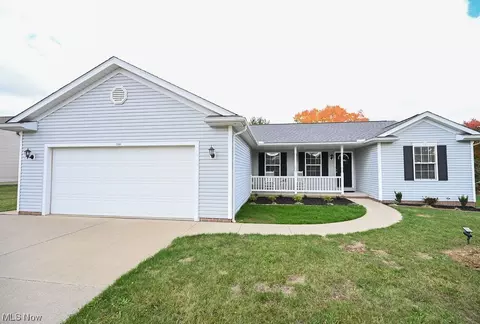 4920 Woodstone Ave NW, Massillon, OH 44647