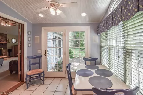 1131 Diamond St NE, Canton, OH 44721 photo 12