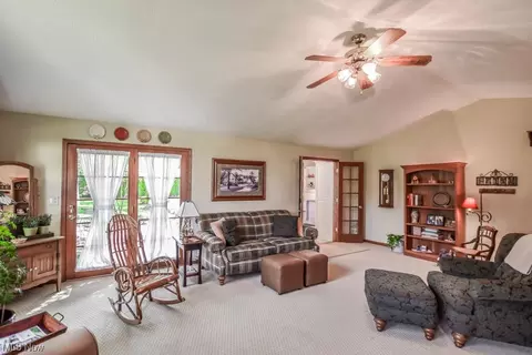1131 Diamond St NE, Canton, OH 44721 photo 16