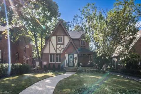 3396 Meadowbrook Blvd, Cleveland Heights, OH 44118