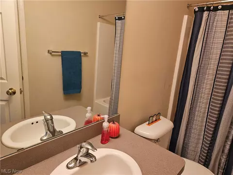 121 Bears Paw, Elyria, OH 44035 photo 9