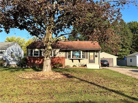 329 S Inglewood Ave, Youngstown, OH 44515