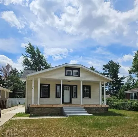3807 Maplecrest Ave, Parma, OH 44134 photo 1