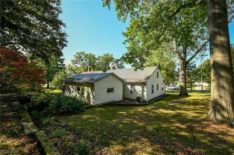 110 Baker Ave, Lodi, OH 44254 photo 10