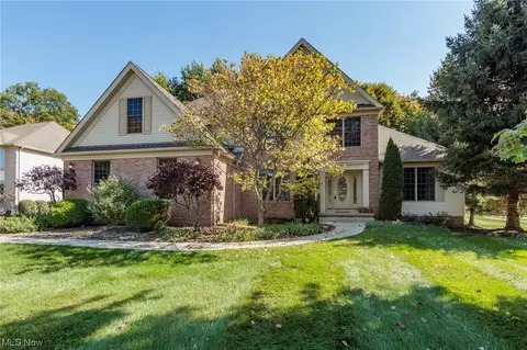 16897 Watercrest, North Royalton, OH 44133