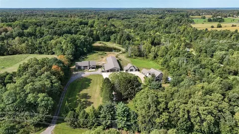 941 Furnace Rd, Conneaut, OH 44030