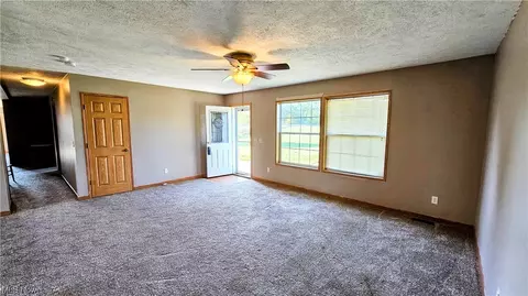 488 Rocky Point Rd, Fleming, OH 45729 photo 12