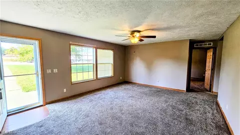 488 Rocky Point Rd, Fleming, OH 45729 photo 11