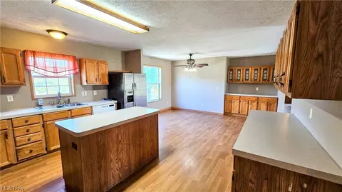 488 Rocky Point Rd, Fleming, OH 45729 photo 4