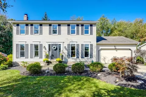 3794 Ramsey Dr, Uniontown, OH 44685