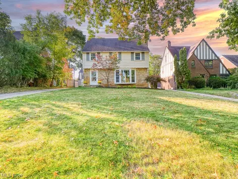 18720 Lomond Blvd, Shaker Heights, OH 44122