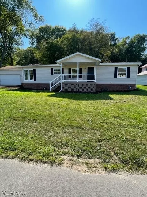 430 S Walnut St, Gnadenhutten, OH 44629