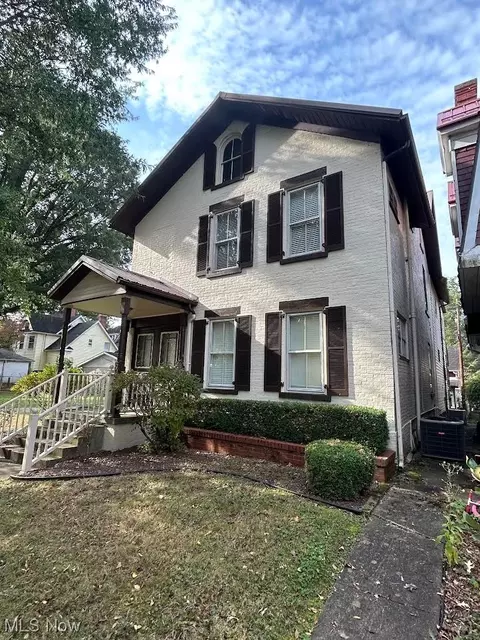 605 3rd St, Marietta, OH 45750