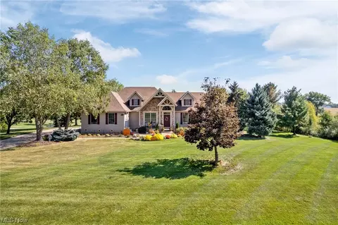 7321 Grindle Rd, Wadsworth, OH 44281