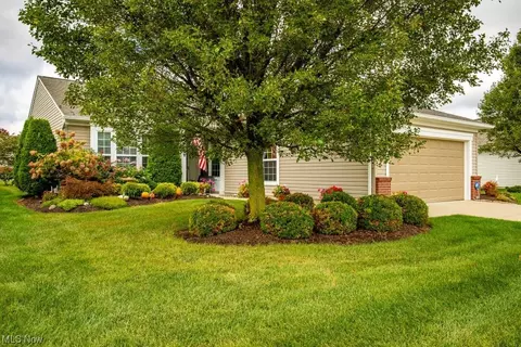 9348 Asbury Ln, North Ridgeville, OH 44039