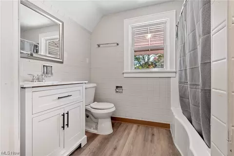 1111 Riverside Dr, Akron, OH 44310 photo 17