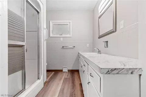 1111 Riverside Dr, Akron, OH 44310 photo 14