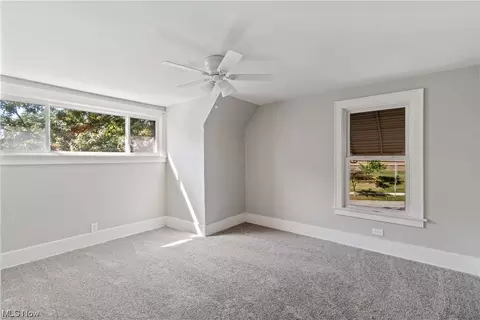 1111 Riverside Dr, Akron, OH 44310 photo 15