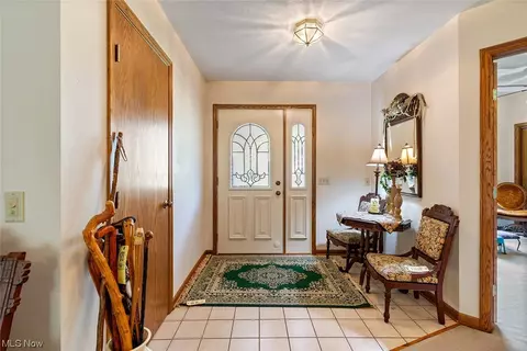 5160 Shoreview Cir NW, Canton, OH 44708 photo 8