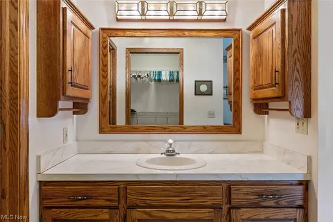 5160 Shoreview Cir NW, Canton, OH 44708 photo 21