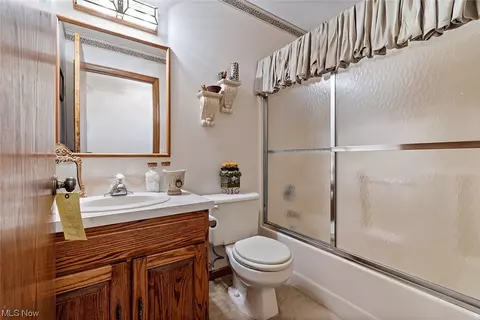 5160 Shoreview Cir NW, Canton, OH 44708 photo 24