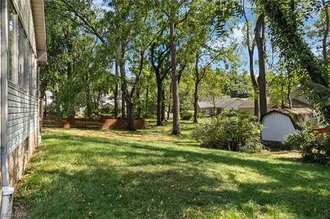 5160 Shoreview Cir NW, Canton, OH 44708 photo 4