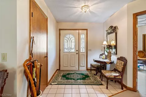5160 Shoreview Cir NW, Canton, OH 44708 photo 8