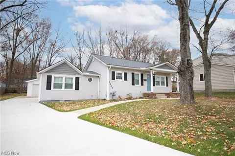 3900 Vira Rd, Stow, OH 44224