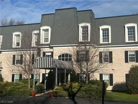 1851 King James Pkwy #301, Westlake, OH 44145