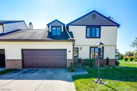 40 Tudor Ln #4A, Kent, OH 44240