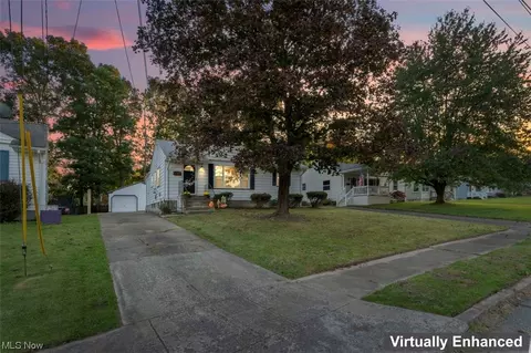 3217 Quentin Dr, Youngstown, OH 44511