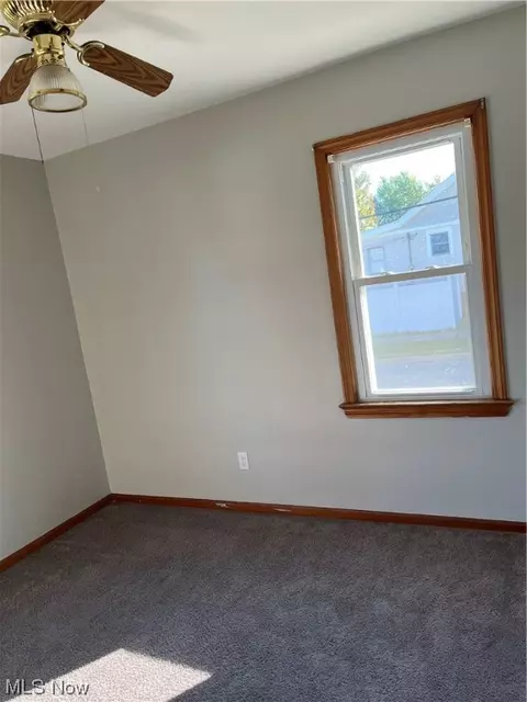 7902 Essen Ave, Parma, OH 44129 photo 14